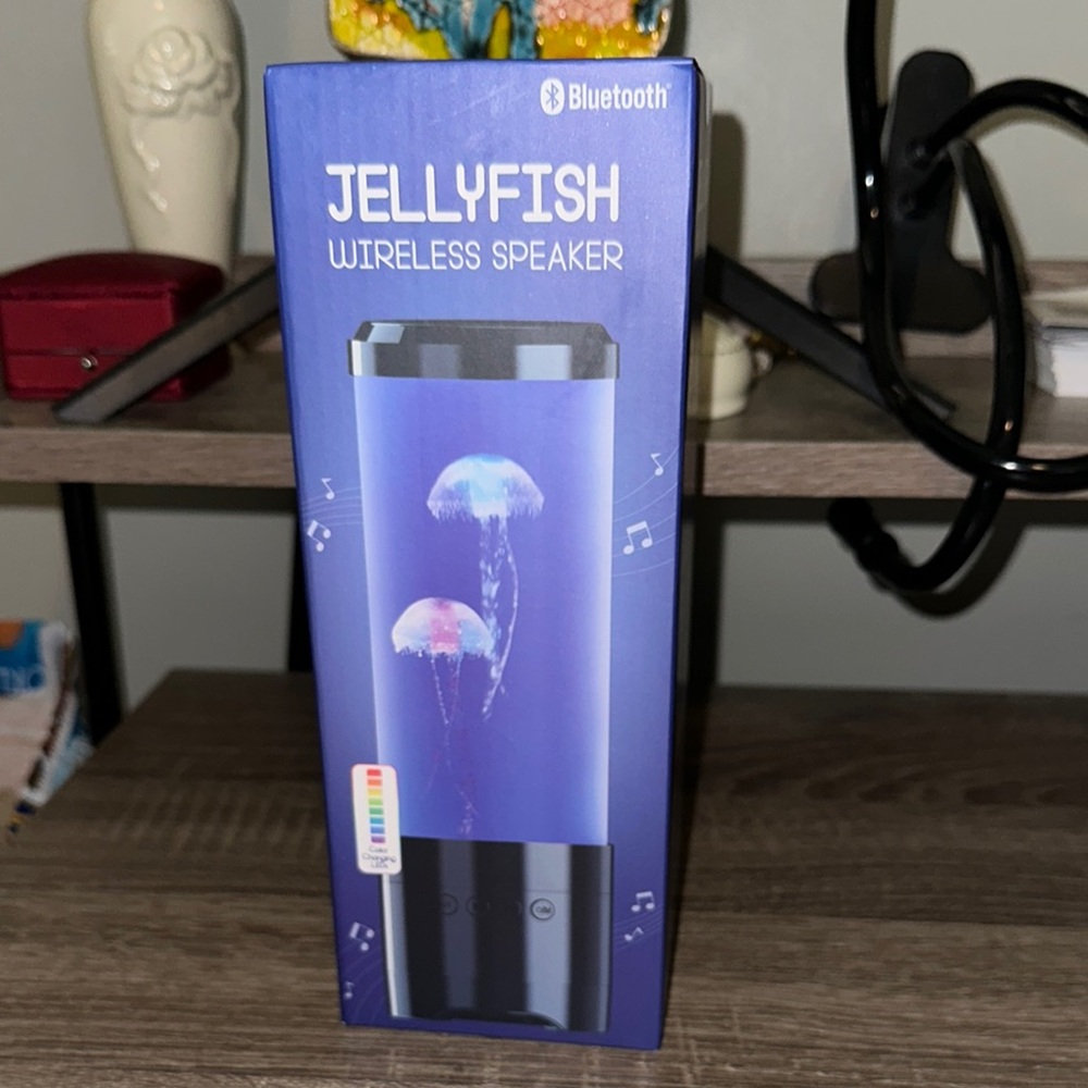 Jellyfish Wireless Speaker with Bluetooth